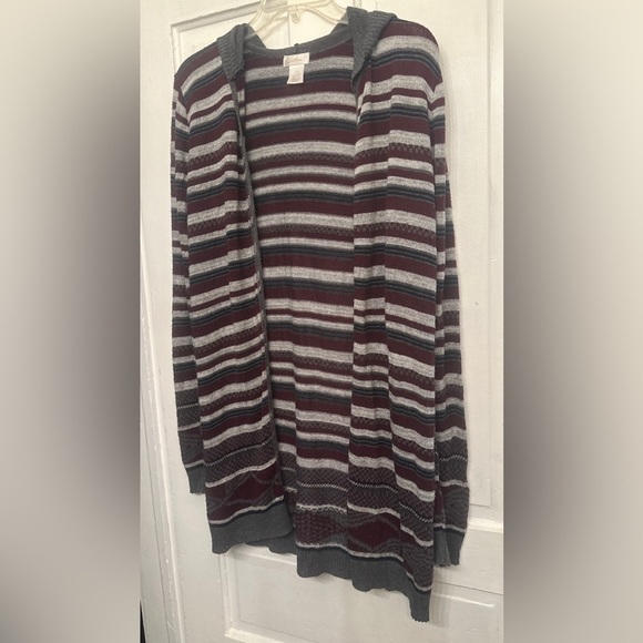 Trillium Sweaters - Trillium hooded striped lightweight cardigan. Size Large.